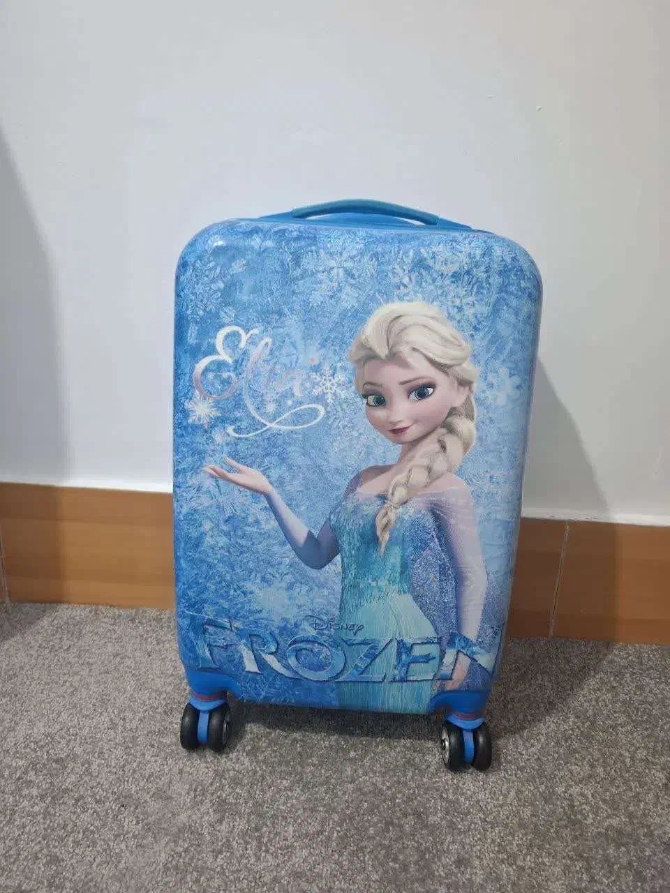 چمدان  چرخ دار کودک|کیف، کفش، کمربند|یاسوج, |دیوار