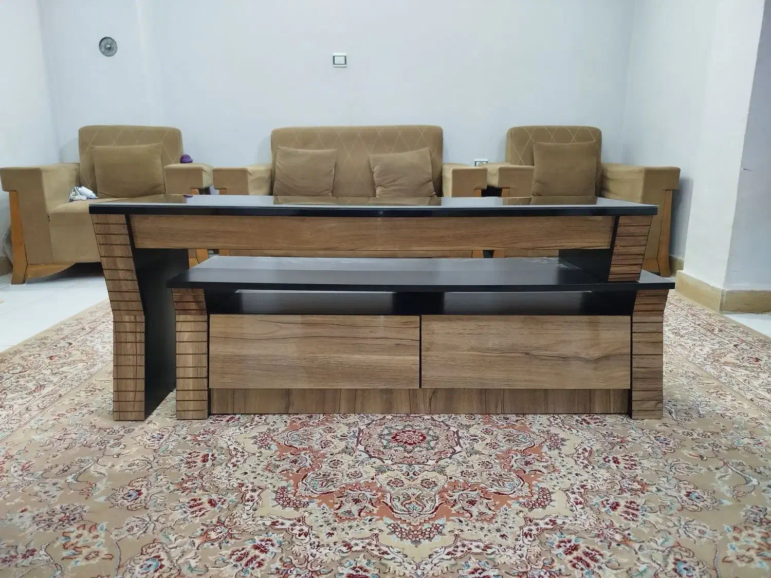 میز تلویزیون|میز تلویزیون|رشت, شهرک الغدیر|دیوار