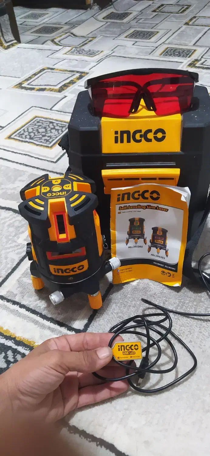 تراز لیزری .همراه باجعبه ودفترچه وعینک وشارژفابریک|ابزارآلات|کرخه, |دیوار