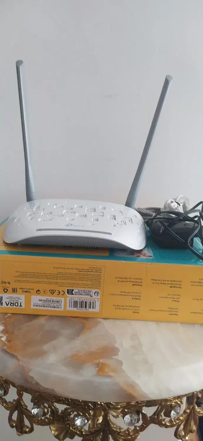 دستگاه مودم وای فای با کلیه امکانات|مودم و تجهیزات شبکه|سنندج, |دیوار