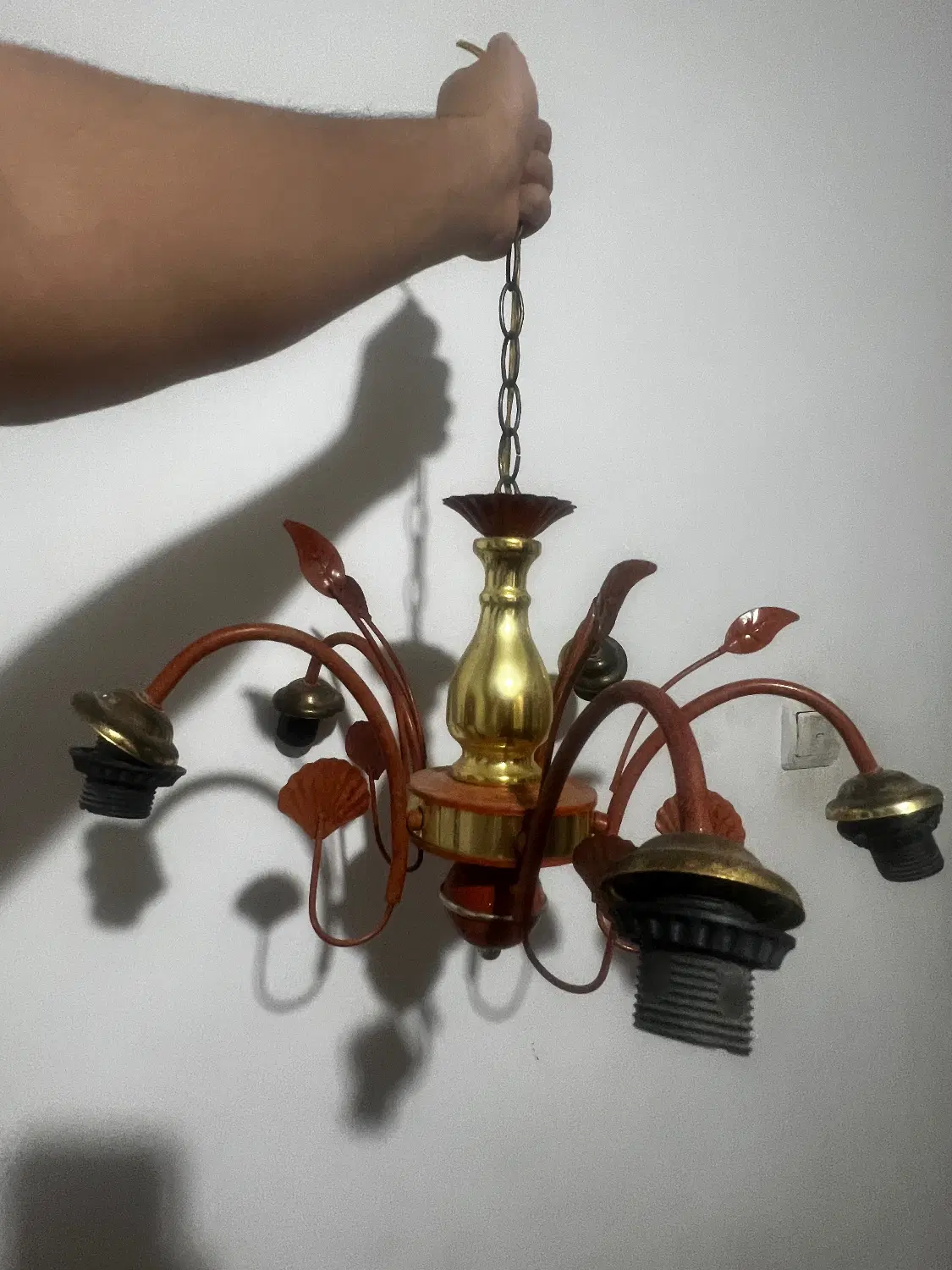 لوستر|لوستر و چراغ آویز|شیراز, فرگاز|دیوار