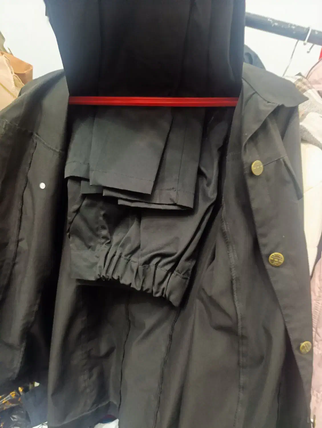 مانتو|لباس|مشهد, کوی دروی|دیوار