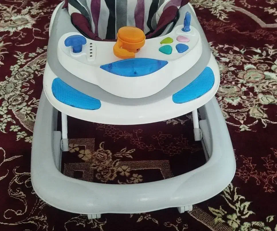 زوروئک|کالسکه و لوازم جانبی|ساری, |دیوار