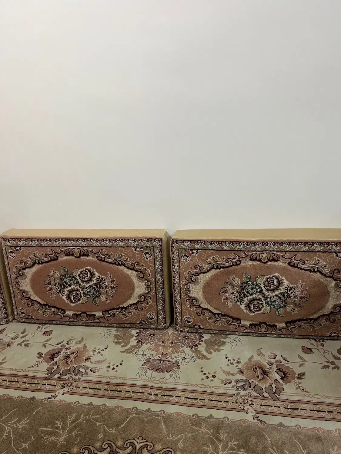 پشتی|پشتی|قم, آزادگان|دیوار