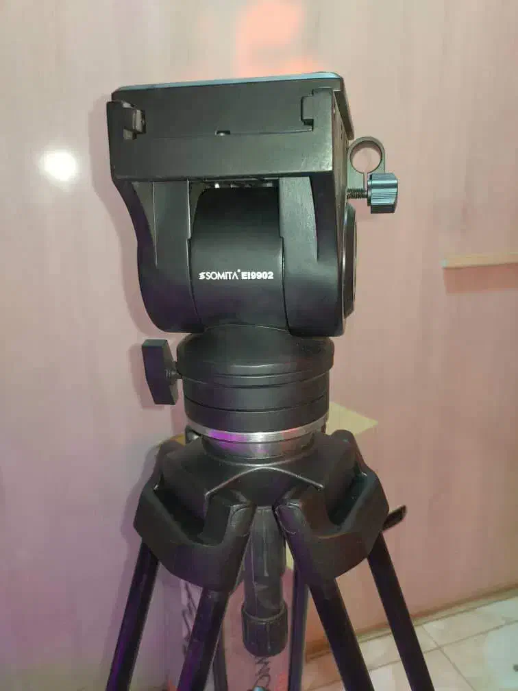 سه پایه سنگین|دوربین عکاسی و فیلمبرداری|اردبیل, |دیوار