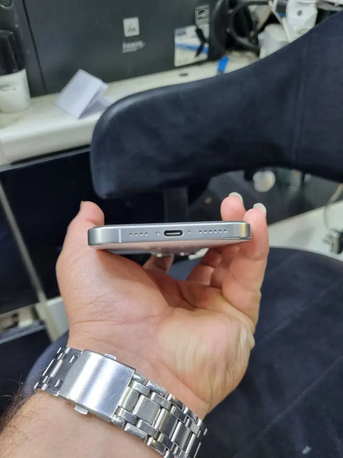 ایفون 16 pro max|موبایل|اندیشه, اندیشه فاز ۱|دیوار