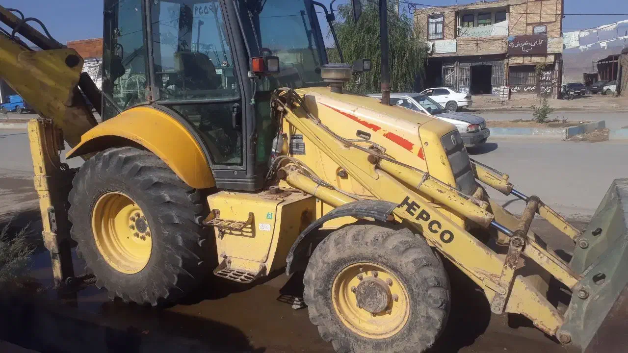 بیل بکهو نیو هلند سالم|خودرو سنگین|لردگان, |دیوار