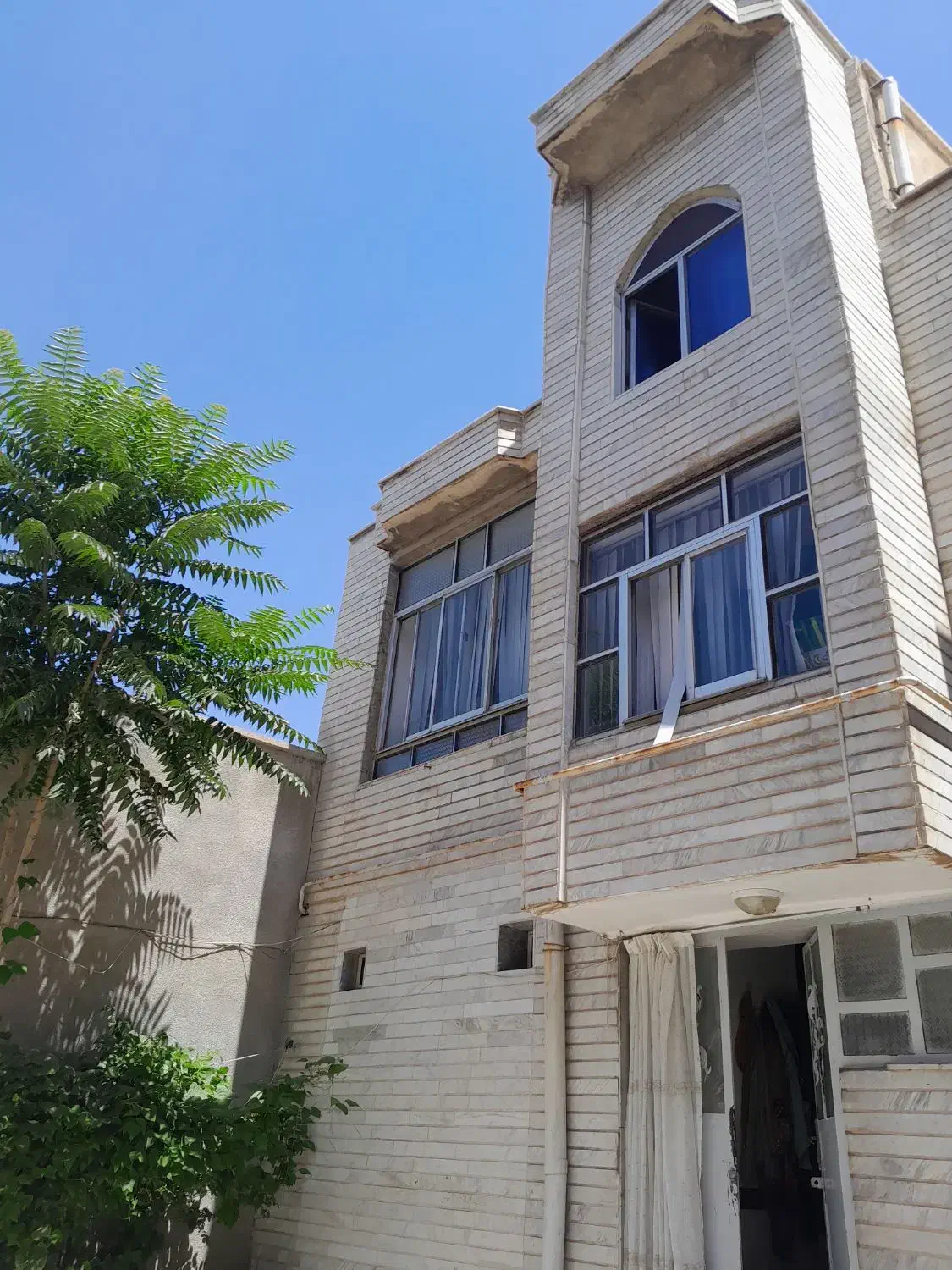 اجارهخانهدربستیدرولیعصرمیاندواب|اجارهٔ خانه و ویلا|میاندوآب, |دیوار