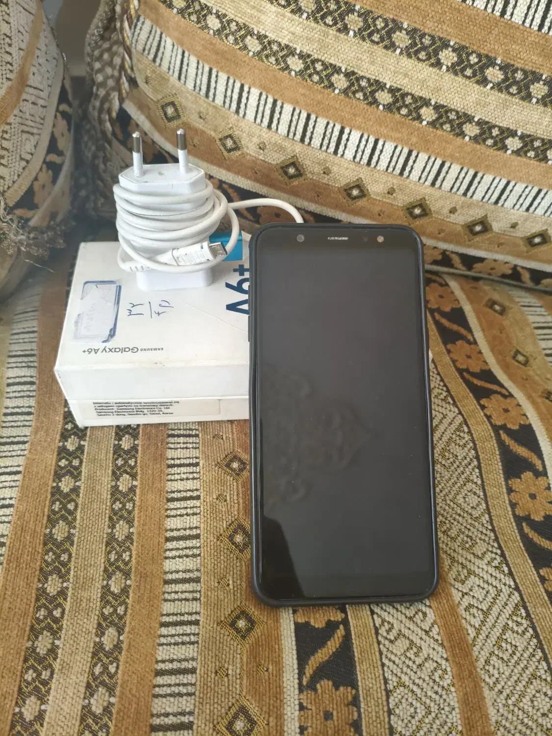 گوشی سامسونگ A6 PLAS رم ۴ حافظه ۳۲ تمیز.|موبایل|یاسوج, |دیوار