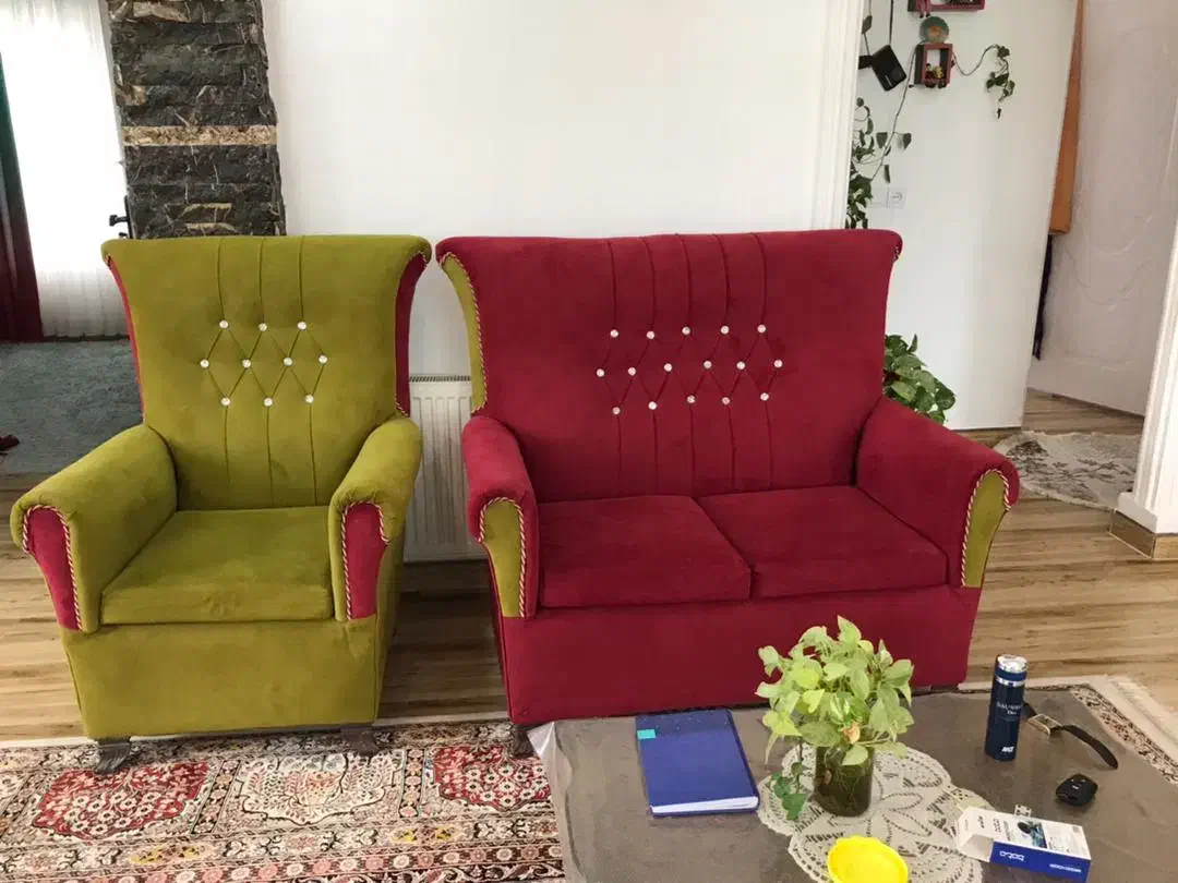 مبل هفت نفره کامل تمیز و سالم بدون پارگی|مبلمان خانگی و میز عسلی|رودسر, |دیوار