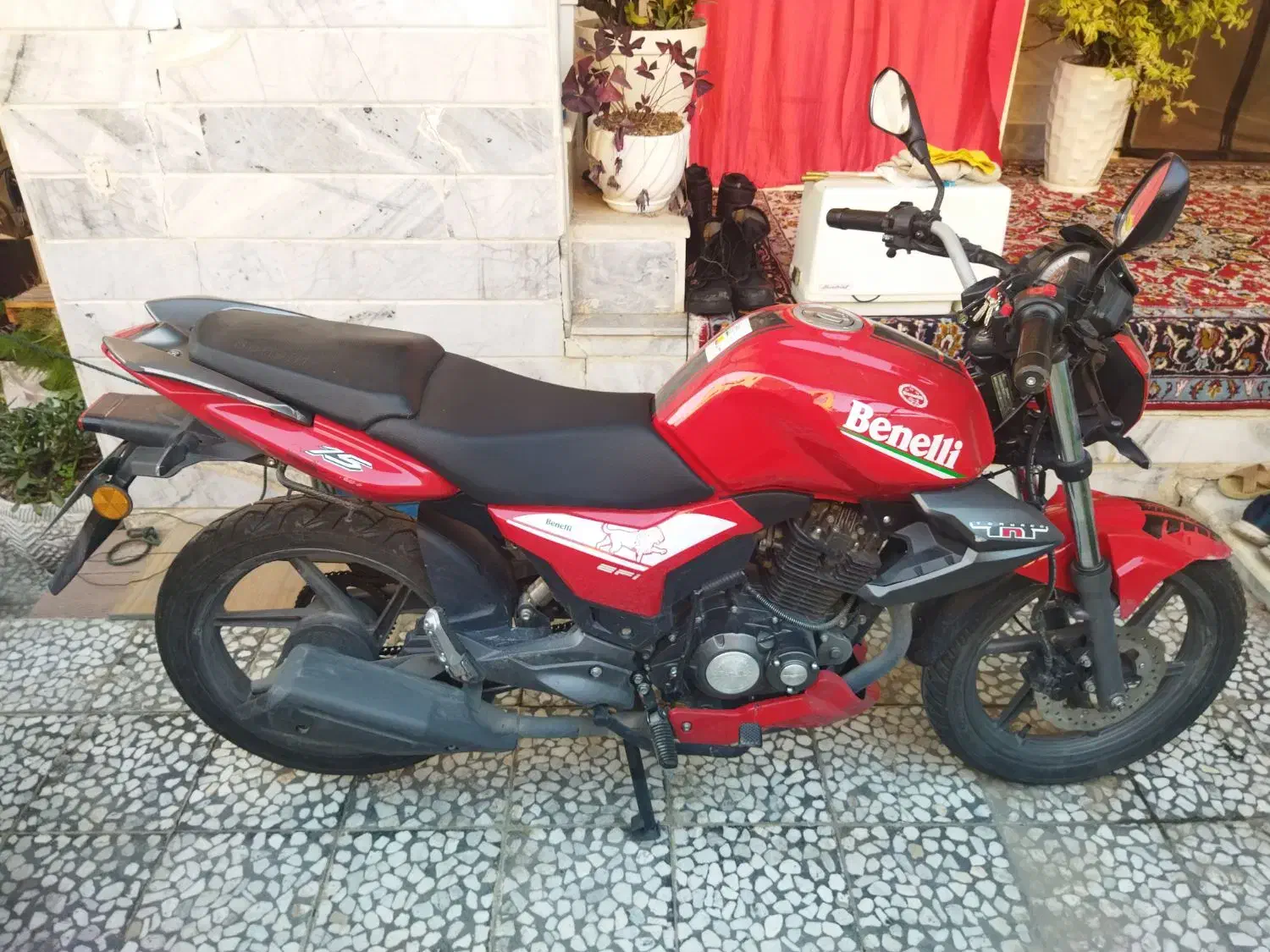 بنلی ۱۵۰ قرمز|موتورسیکلت|ساری, |دیوار