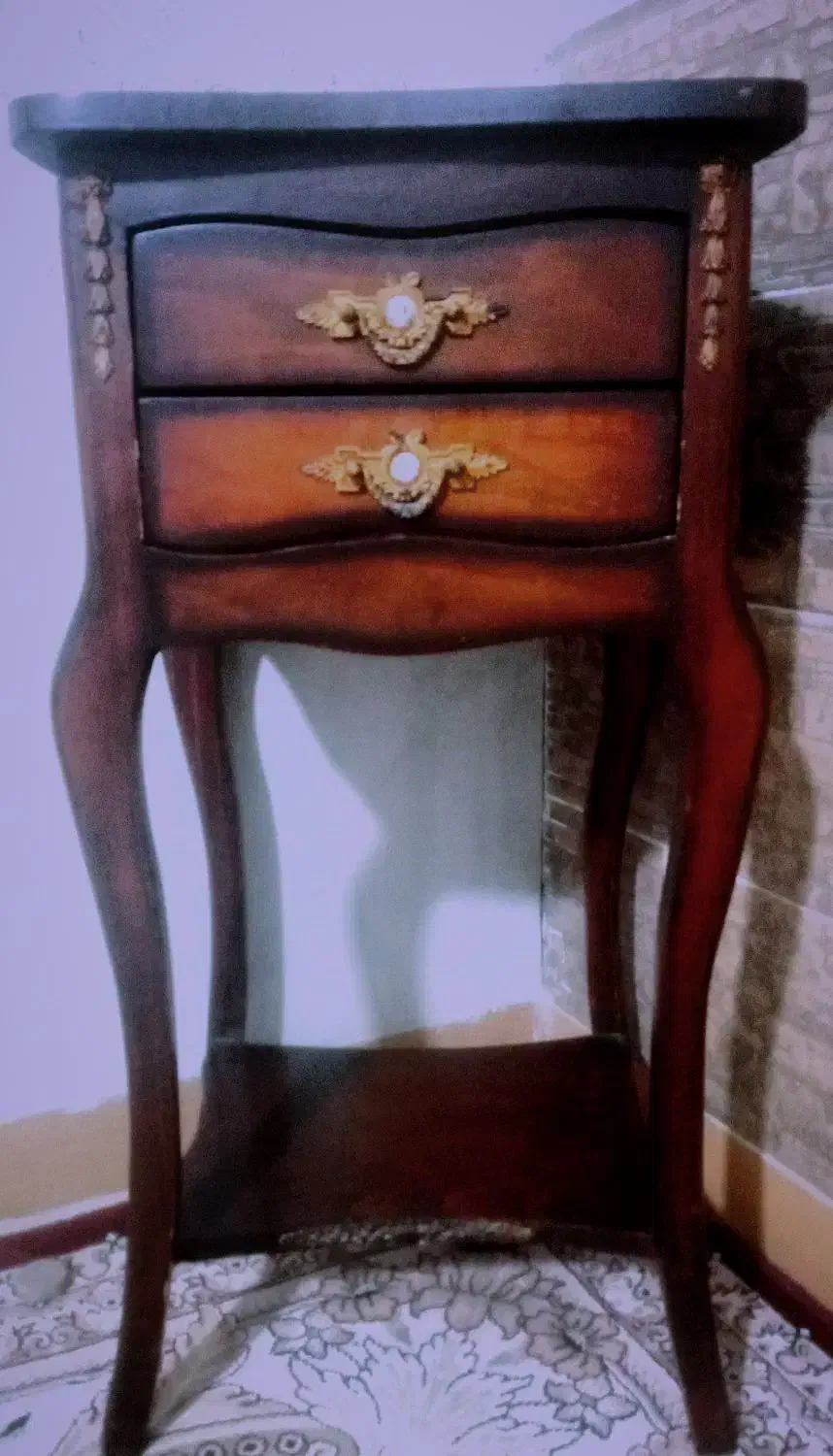 میز تلفن تمیز و نو|میز تلفن|مشهد, حضرت حجت|دیوار