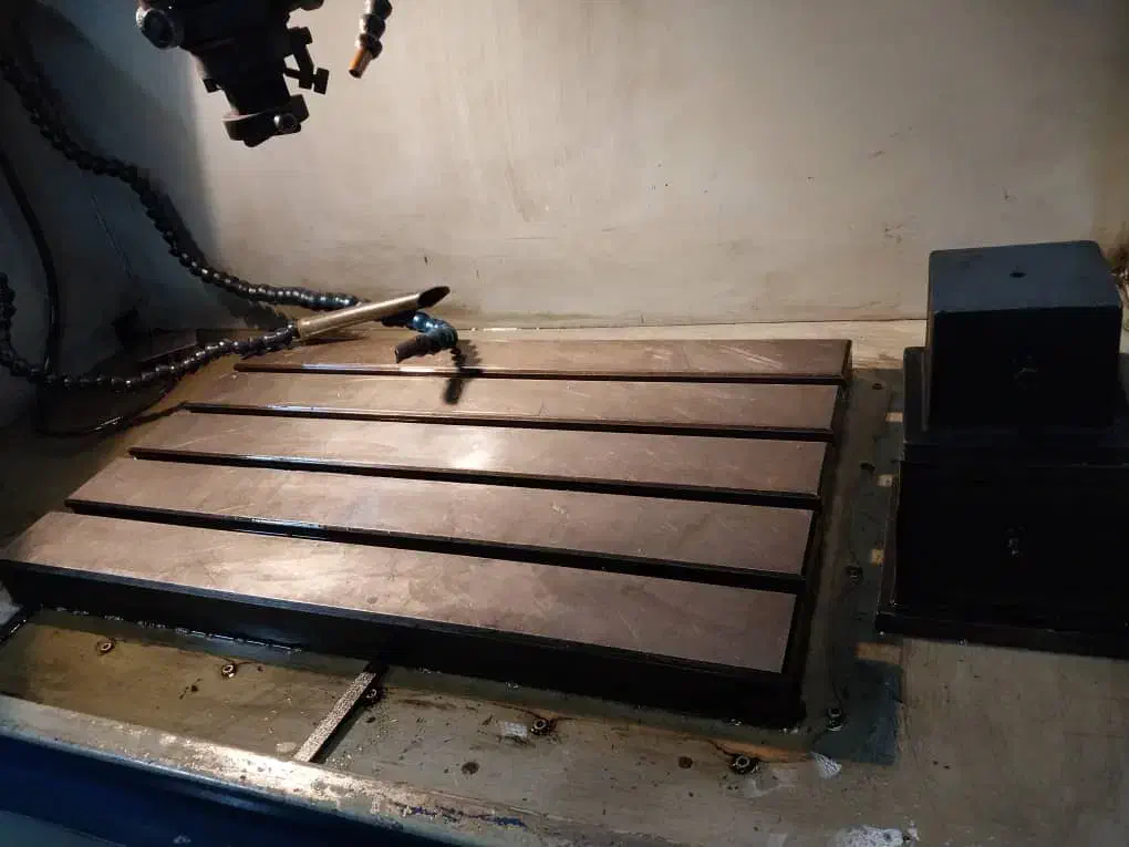 اسپارک znc|ماشینآلات صنعتی|ری, جوانمرد قصاب|دیوار