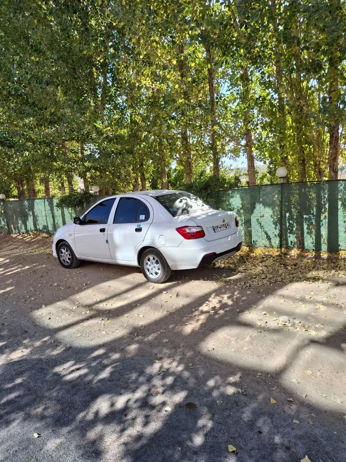 ساینا ۴۰۲ کارکرد۱۷هزار|خودرو سواری و وانت|بروجرد, |دیوار