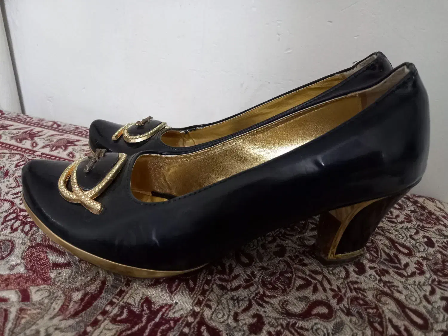 کفش مجلسی ورنی زنانه پاشنه ۵ سانت سایز۳۹|کیف، کفش، کمربند|مشهد, انقلاب|دیوار