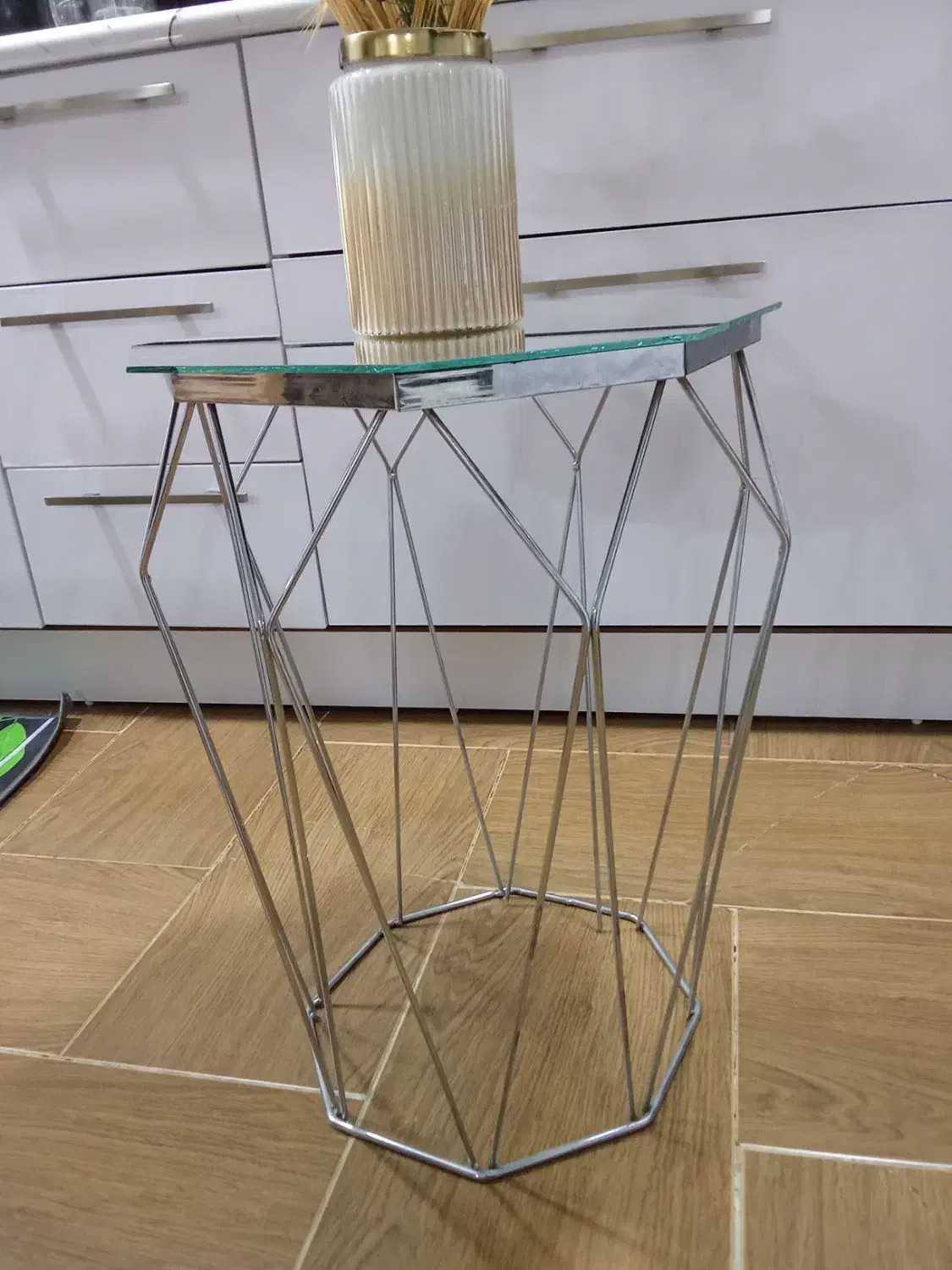 میز فلزی صفحه آیینه سالم|مبلمان خانگی و میز عسلی|پیربازار, |دیوار