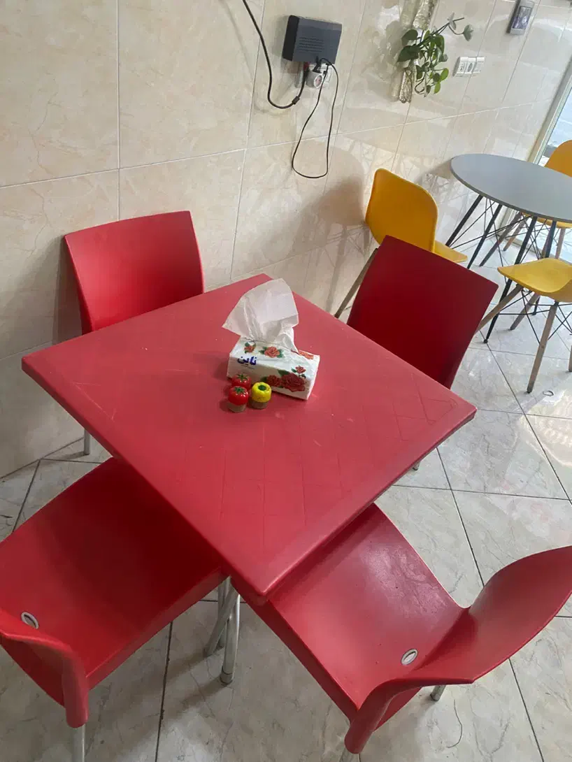 فروش میز صندلی مناسب فست فود رستوران|کافی‌شاپ و رستوران|رباط‌کریم, رباط‌کریم|دیوار