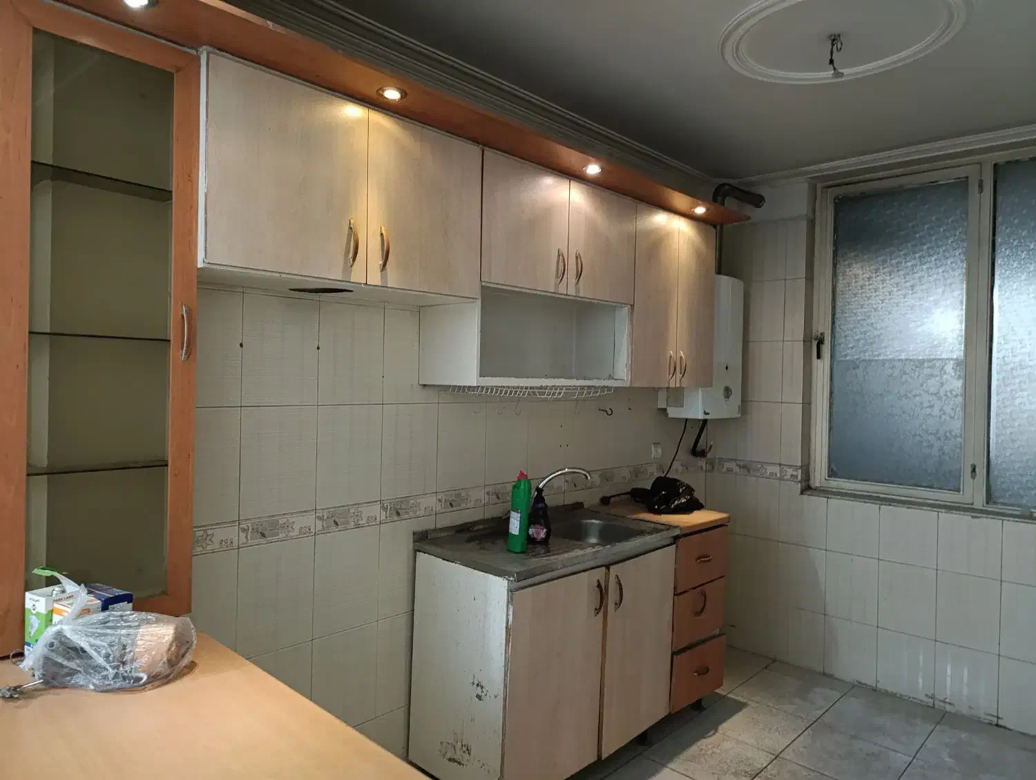 کابینت  بدنه فلزی تمیز با تاج و دکور|مصالح و تجهیزات ساختمان|تهران, مینای جنوبی|دیوار