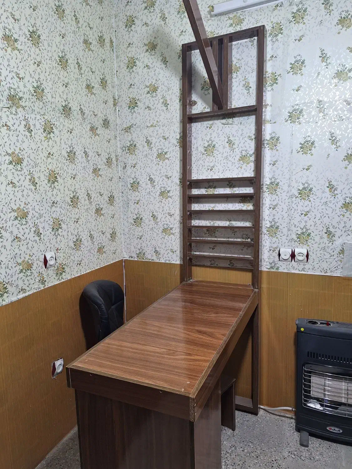 لوازم آرایشگاه|آرایشگاه و سالن‌های زیبایی|کردکوی, |دیوار