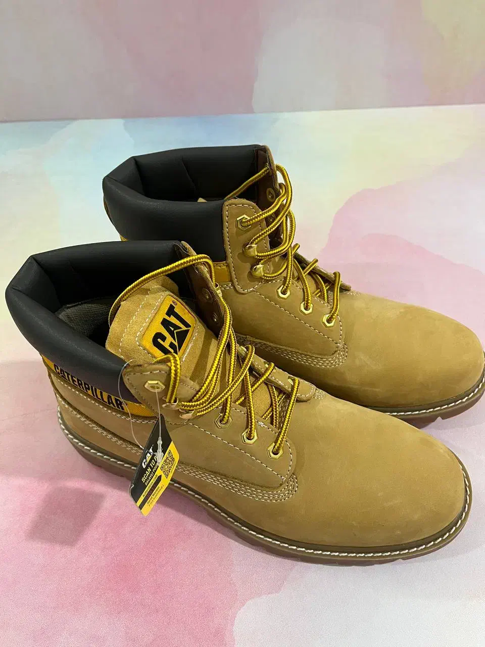 نیم بوت cat اصل،قیمت شو ببینی شوکه میشی|کیف، کفش، کمربند|قم, شاه سید علی|دیوار