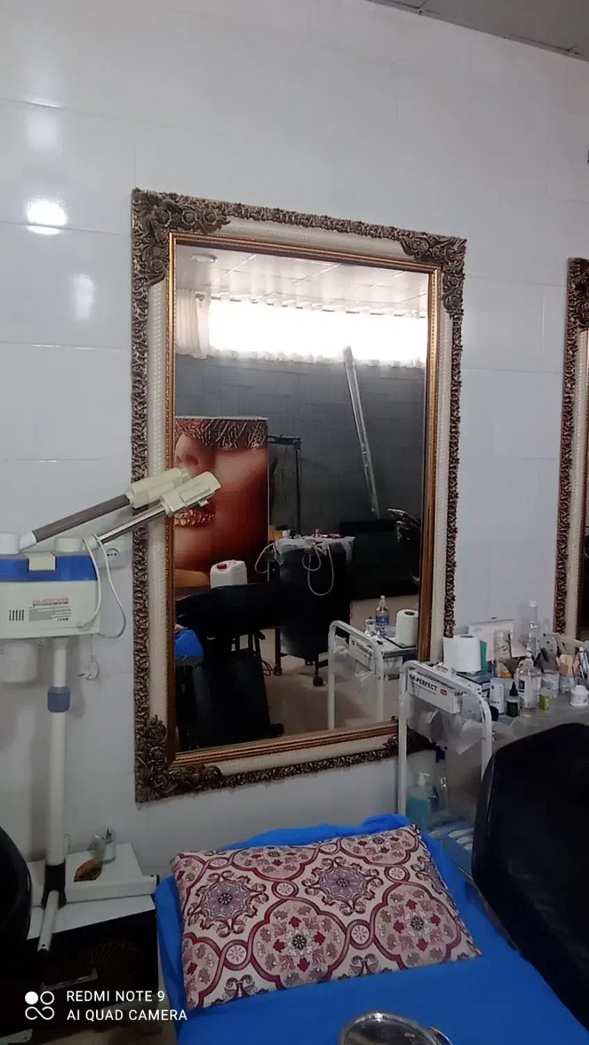 آینه|آینه|سیرجان, |دیوار