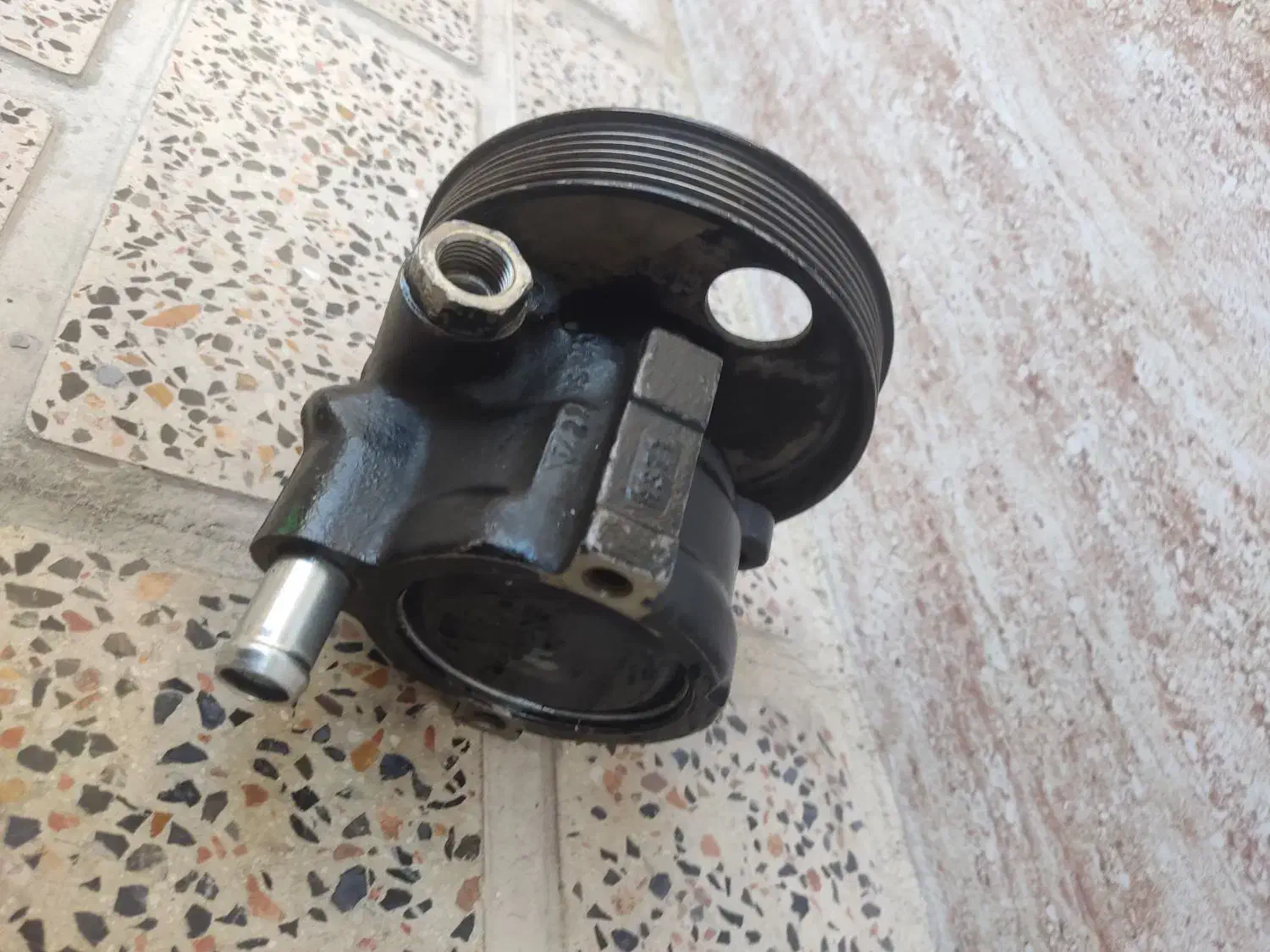 پمپ هیدرولیک چدنی فابریک ال ۹۰|قطعات یدکی و لوازم جانبی|کرمانشاه, |دیوار