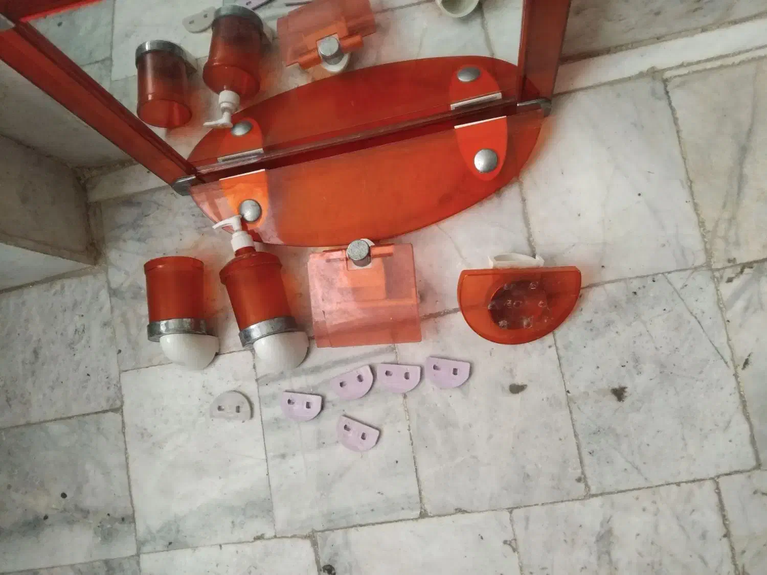 روشویی سالم درحد با وسایل|لوازم سرویس بهداشتی|شهریار, شهرک وائین|دیوار