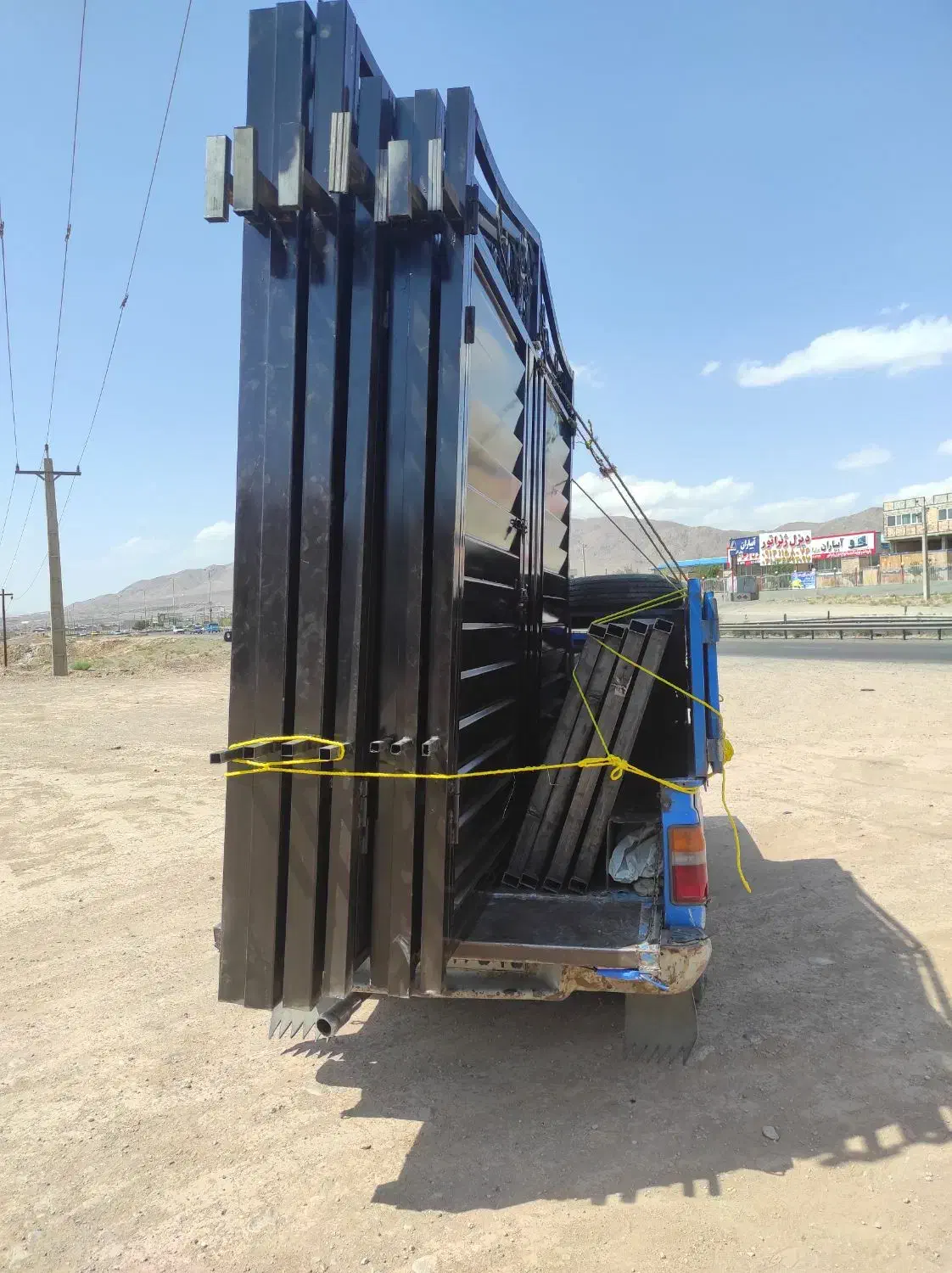 درب ،پنجره،قیمت مناسب|مصالح و تجهیزات ساختمان|صوفیان, |دیوار