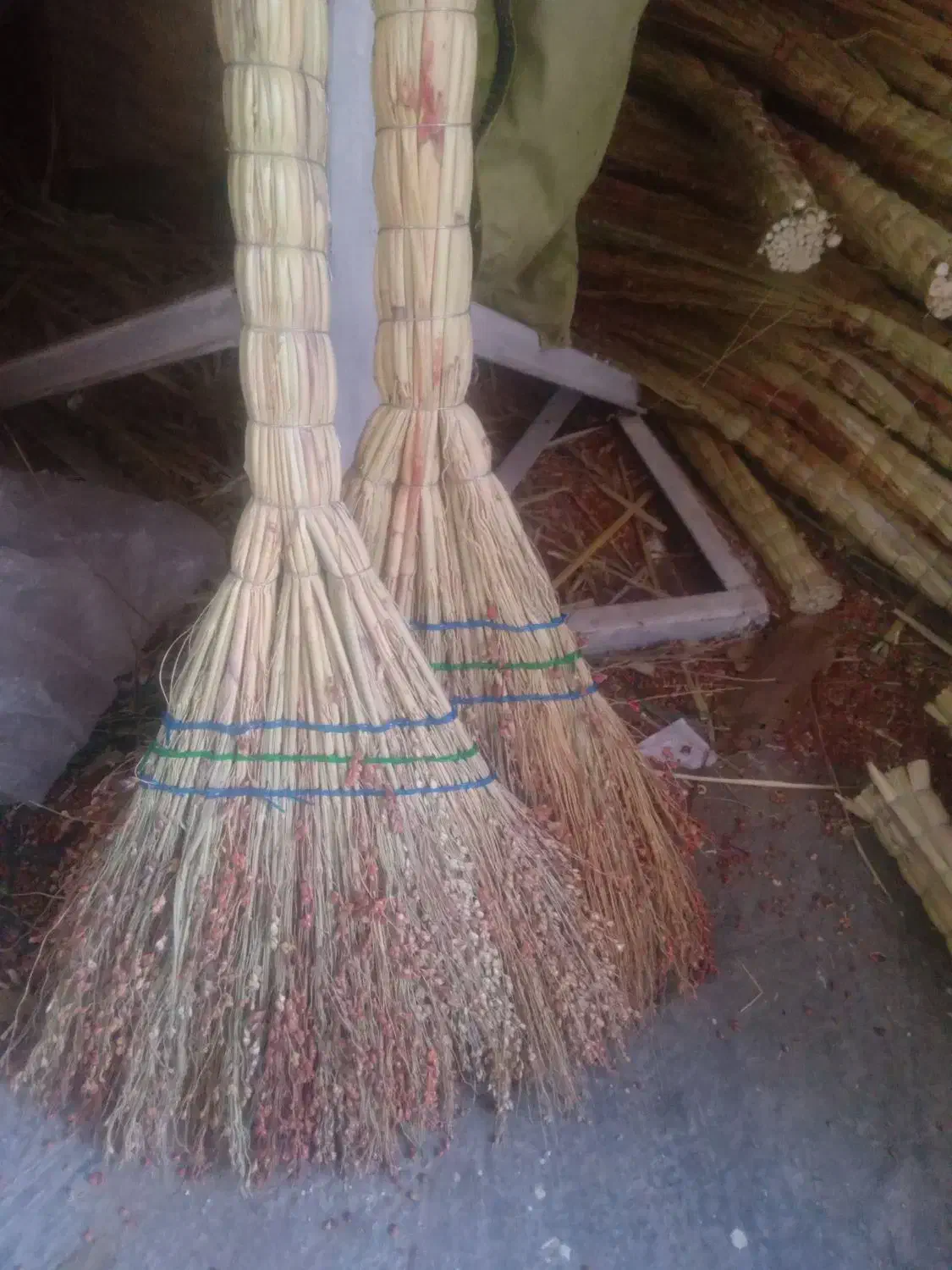 جارو  کوچک و بزرگ۰۰۰|لوازم نظافت|آشخانه, |دیوار