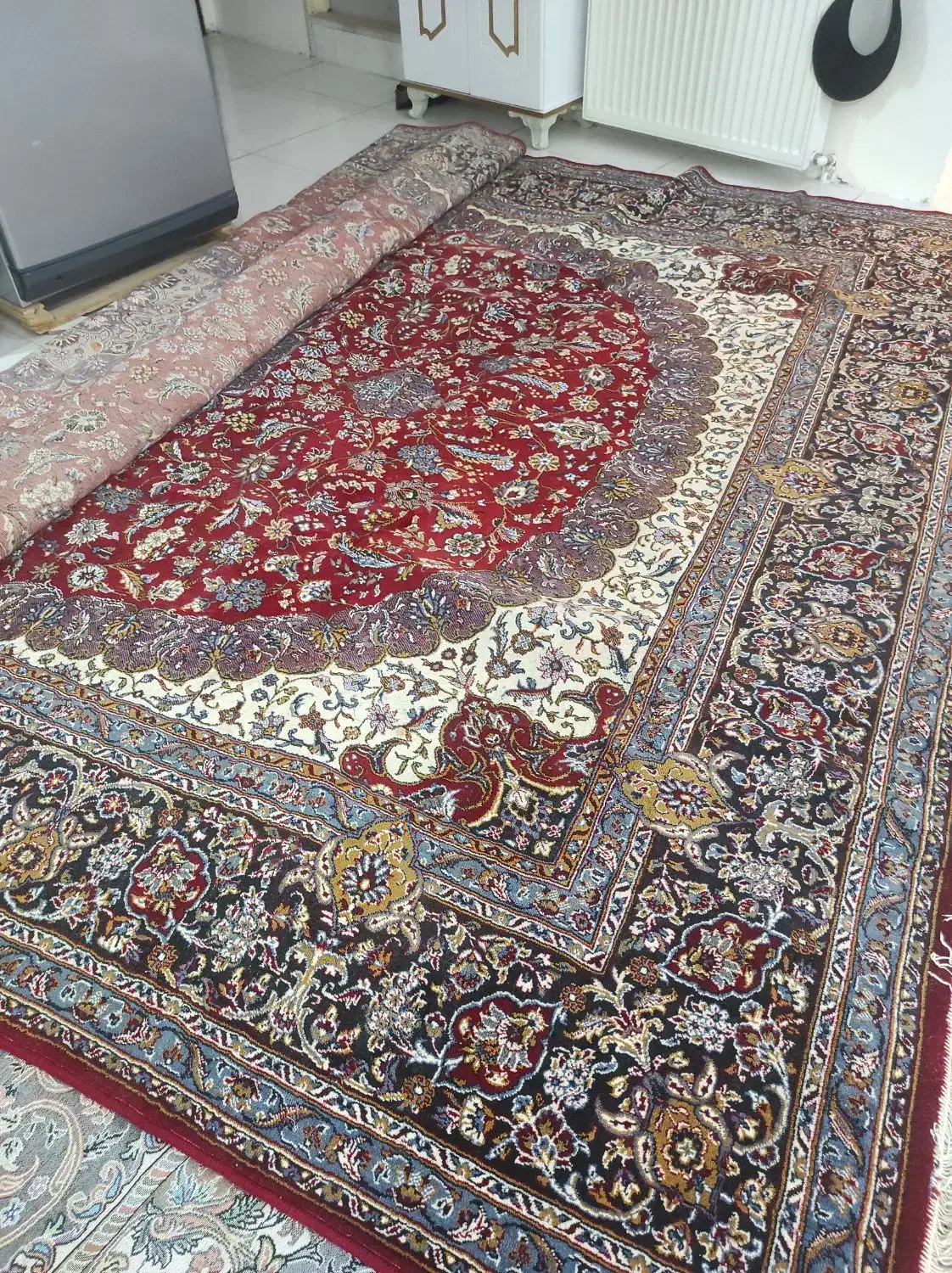 قالی ۱۲ متری|فرش|گلبهار, شهر جدید گلبهار|دیوار