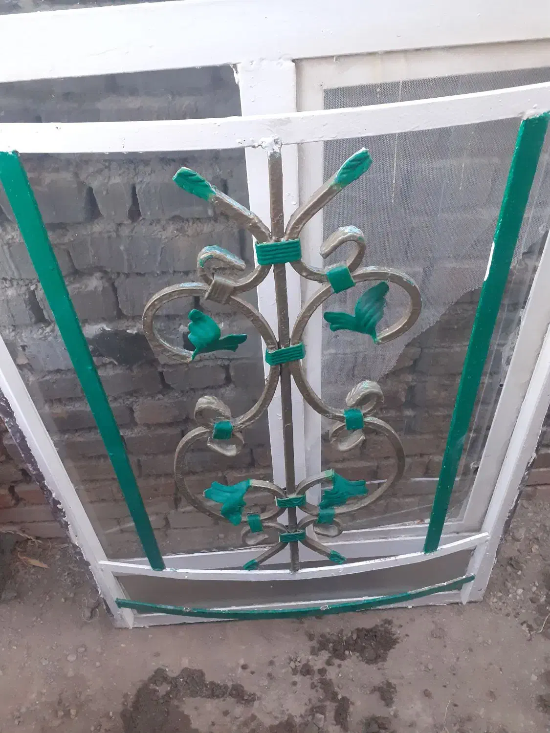 دوعددپنجره آهن سنگین|مصالح و تجهیزات ساختمان|سیلوانه, |دیوار