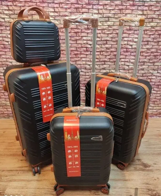 چمدان شرکتی آستر کرم مشکی نوار شکلاتی با کاور آک|کیف، کفش، کمربند|تهران, مظاهری|دیوار