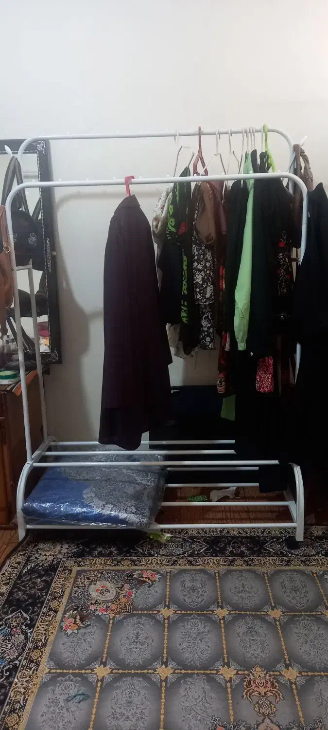 رخت اویز ۲ردیفه جنس فلز و سبک|بندرخت و رختآویز|فولادشهر, B5|دیوار