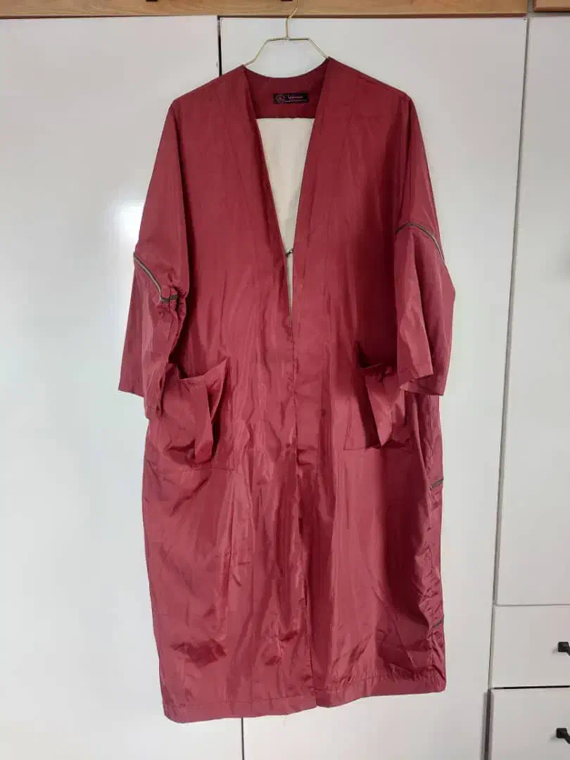 مانتو بارانی شومیز|لباس|رشت, گلسار|دیوار