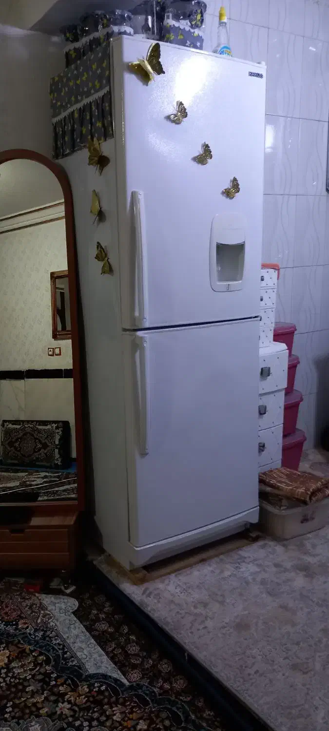 یخچال نیم فریزر موتور سالمبفرکداره|یخچال و فریزر|کامیاران, |دیوار