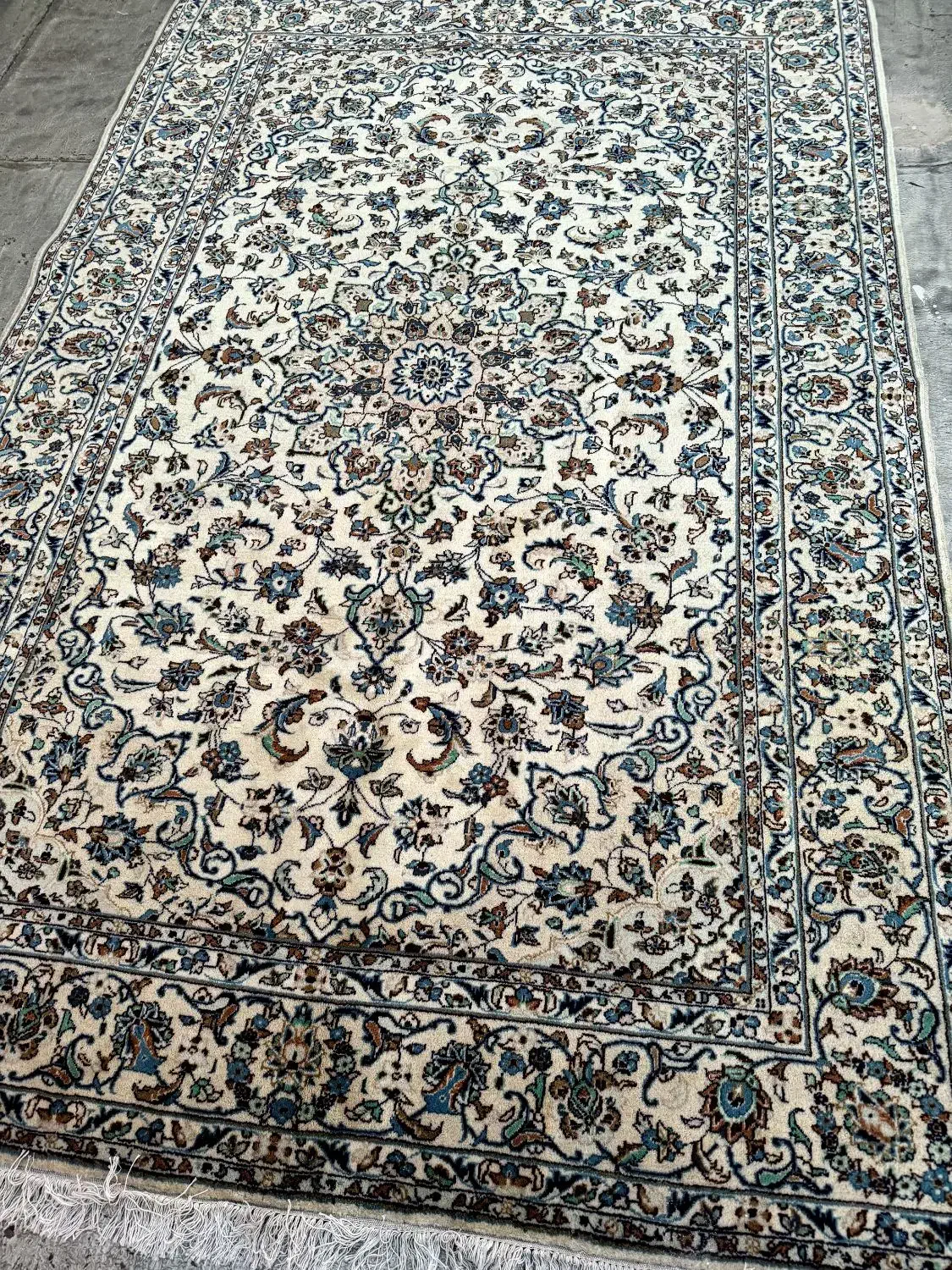 فرش دستباف جفت|فرش|شیراز, نیایش|دیوار