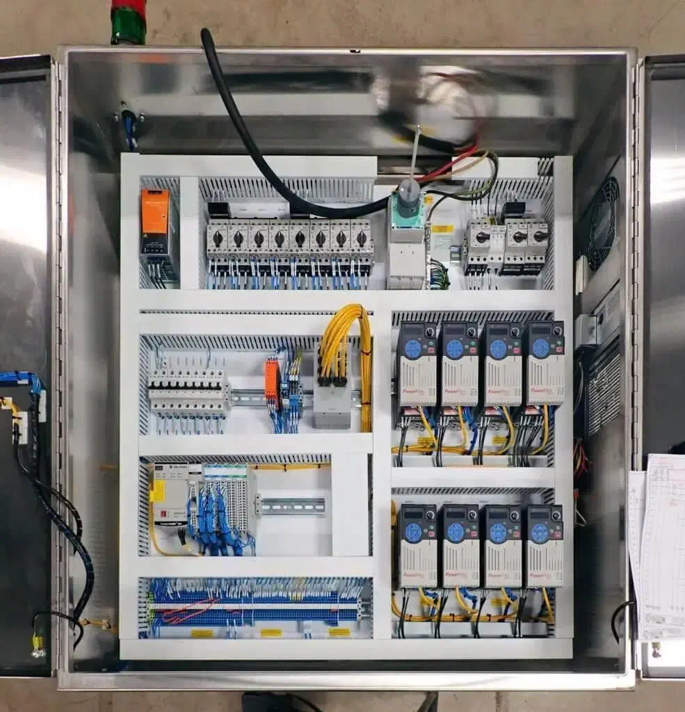 اتوماسیون صنعتی PLC برنامه‌نویسی تابلو برق اینورتر|خدمات پیشه و مهارت|تهران, لاله زار|دیوار