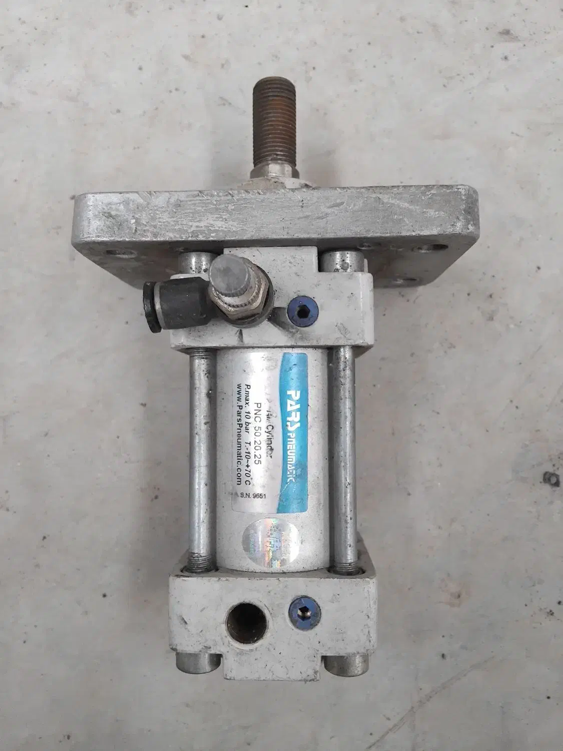 جک پنوماتیک سالم|ماشین‌آلات صنعتی|اشتهارد, |دیوار