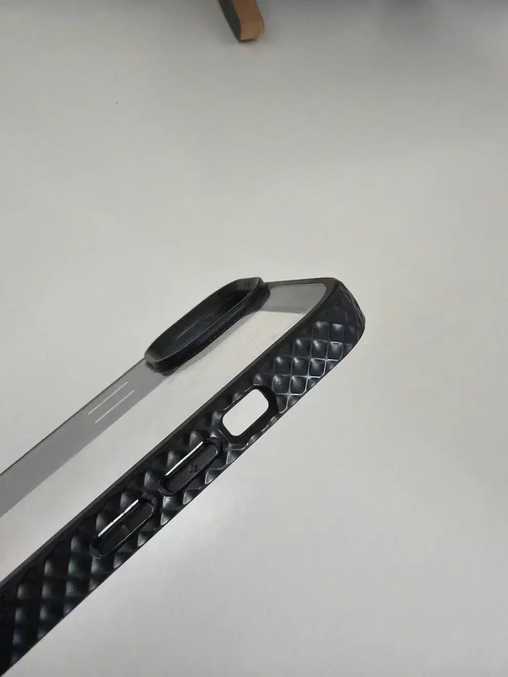 قاب آیفون ۱۳|لوازم جانبی موبایل و تبلت|اصفهان, باغ دریاچه|دیوار