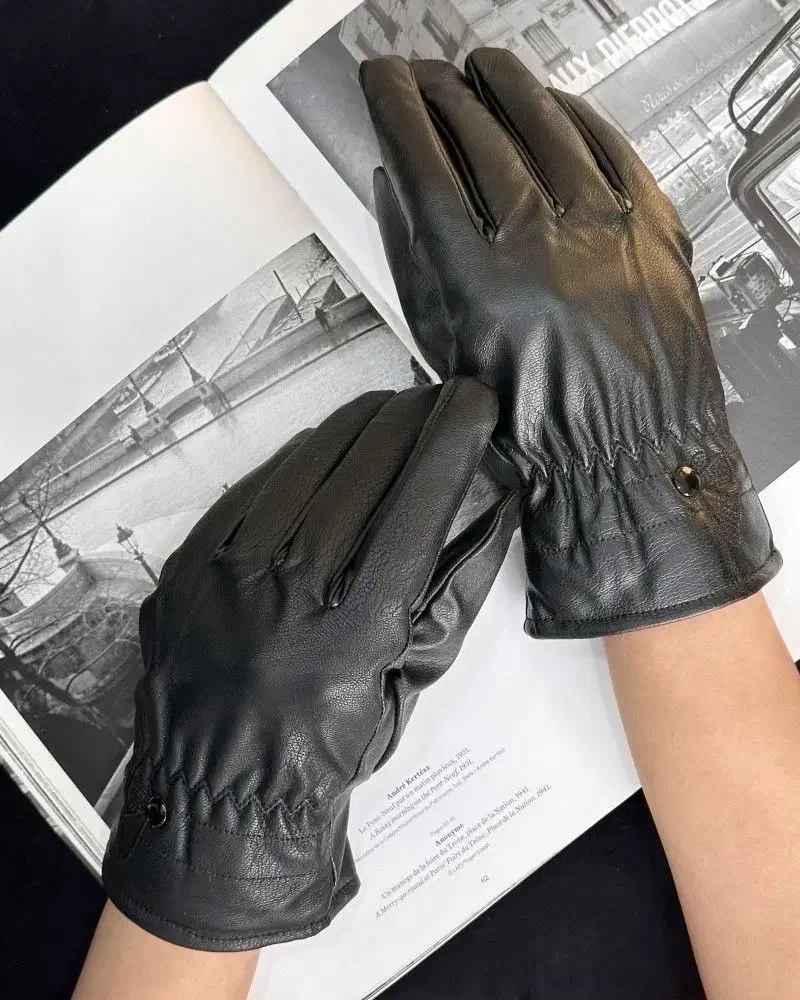 دستکش|غواصی و ورزشهای آبی|مشهد, راهنمایی|دیوار