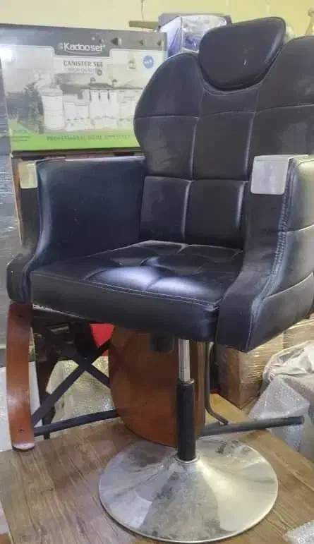 صندلی آرایشگاه زنانه مردانه گردان بارجدید سورنا|آرایشگاه و سالنهای زیبایی|مسجد سلیمان, |دیوار