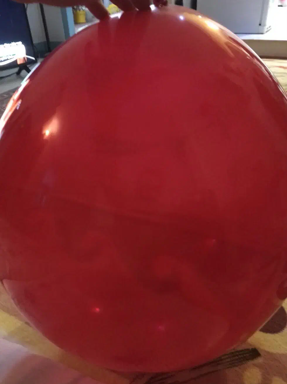 بادکنک بزرگ|اسباببازی|اندیشه, اندیشه فاز ۱|دیوار