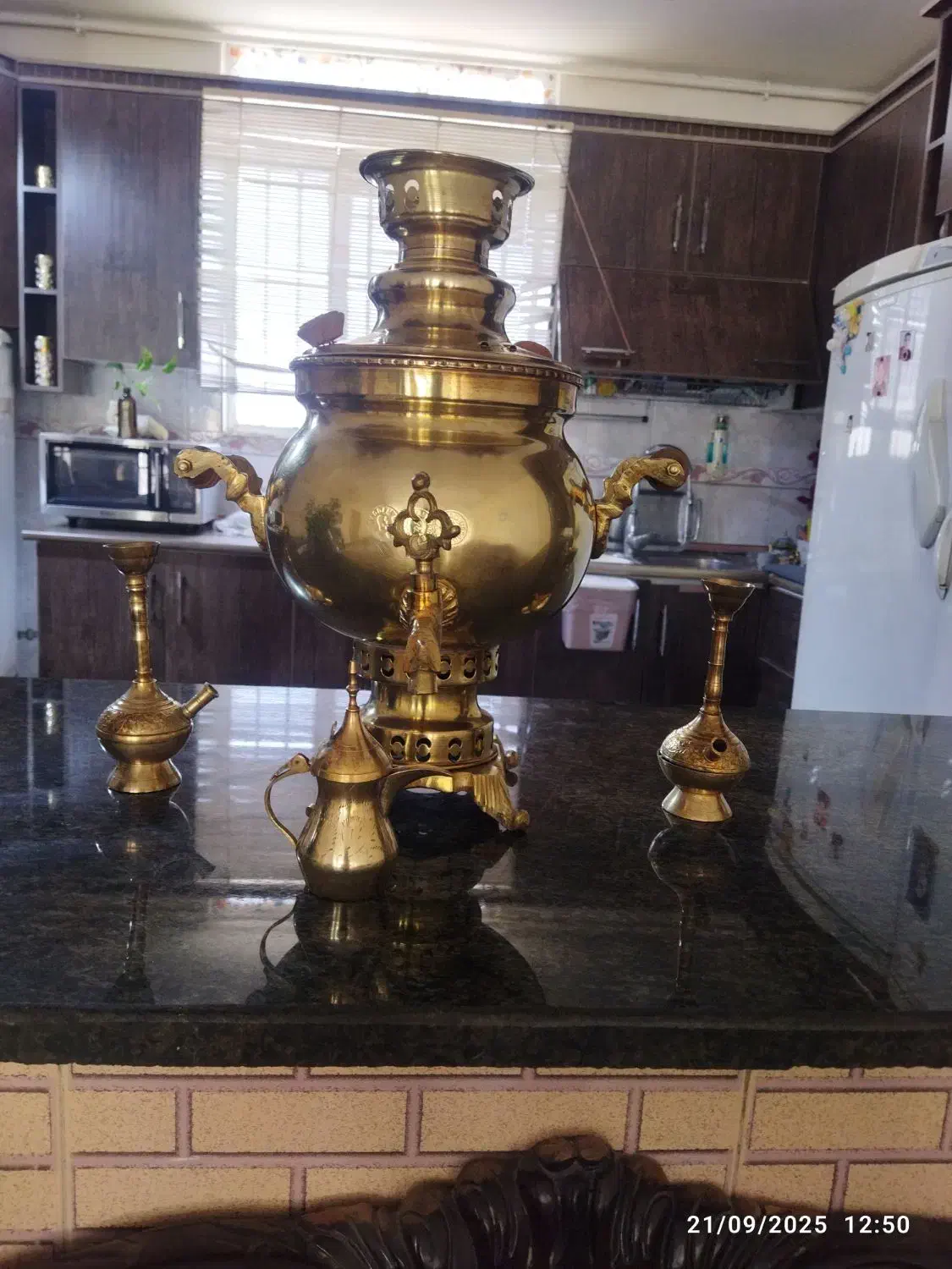 سماور برنجی روسی|کلکسیون اشیاء عتیقه|ملایر, |دیوار