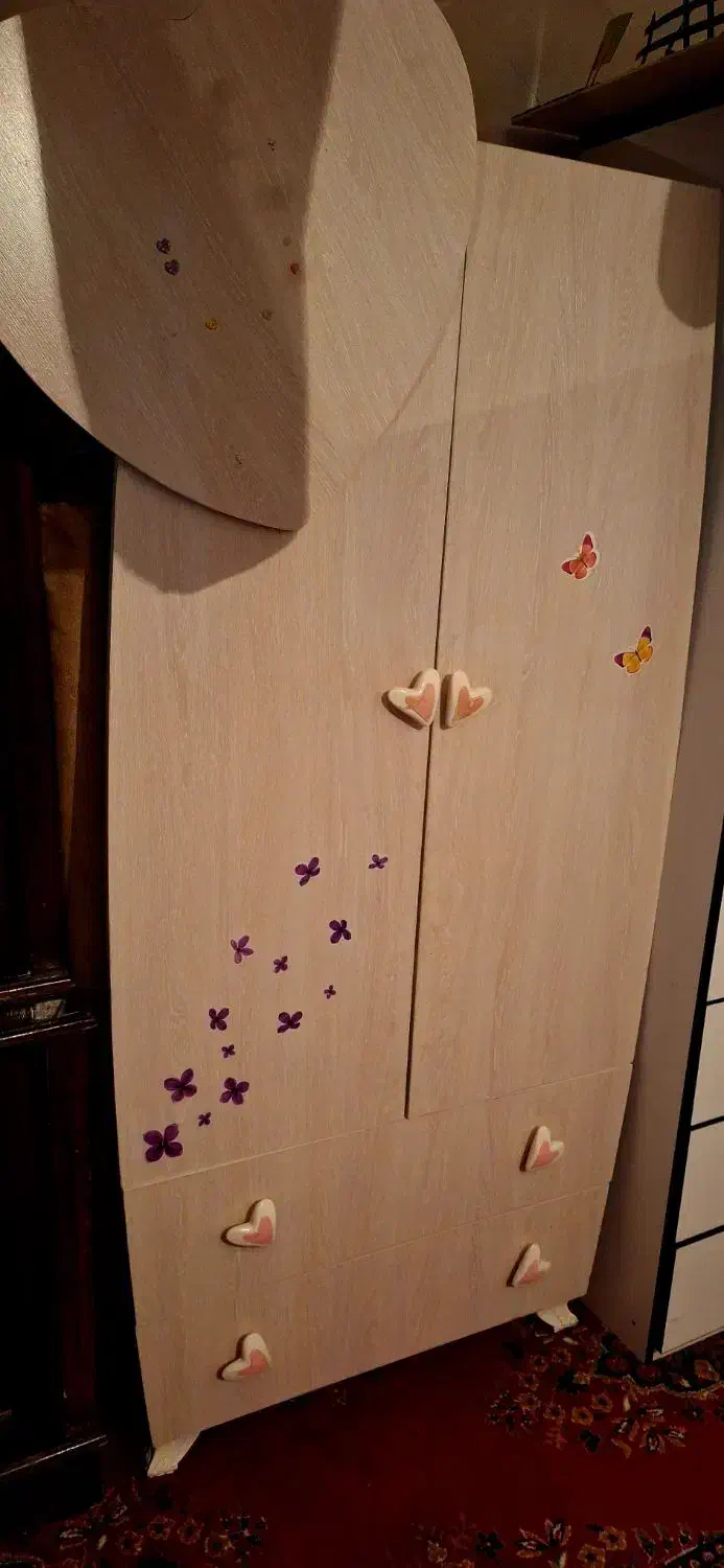 سرویس کمد نوجوان دخترانه در حد نو|تخت و سرویس خواب|خرمدره, |دیوار