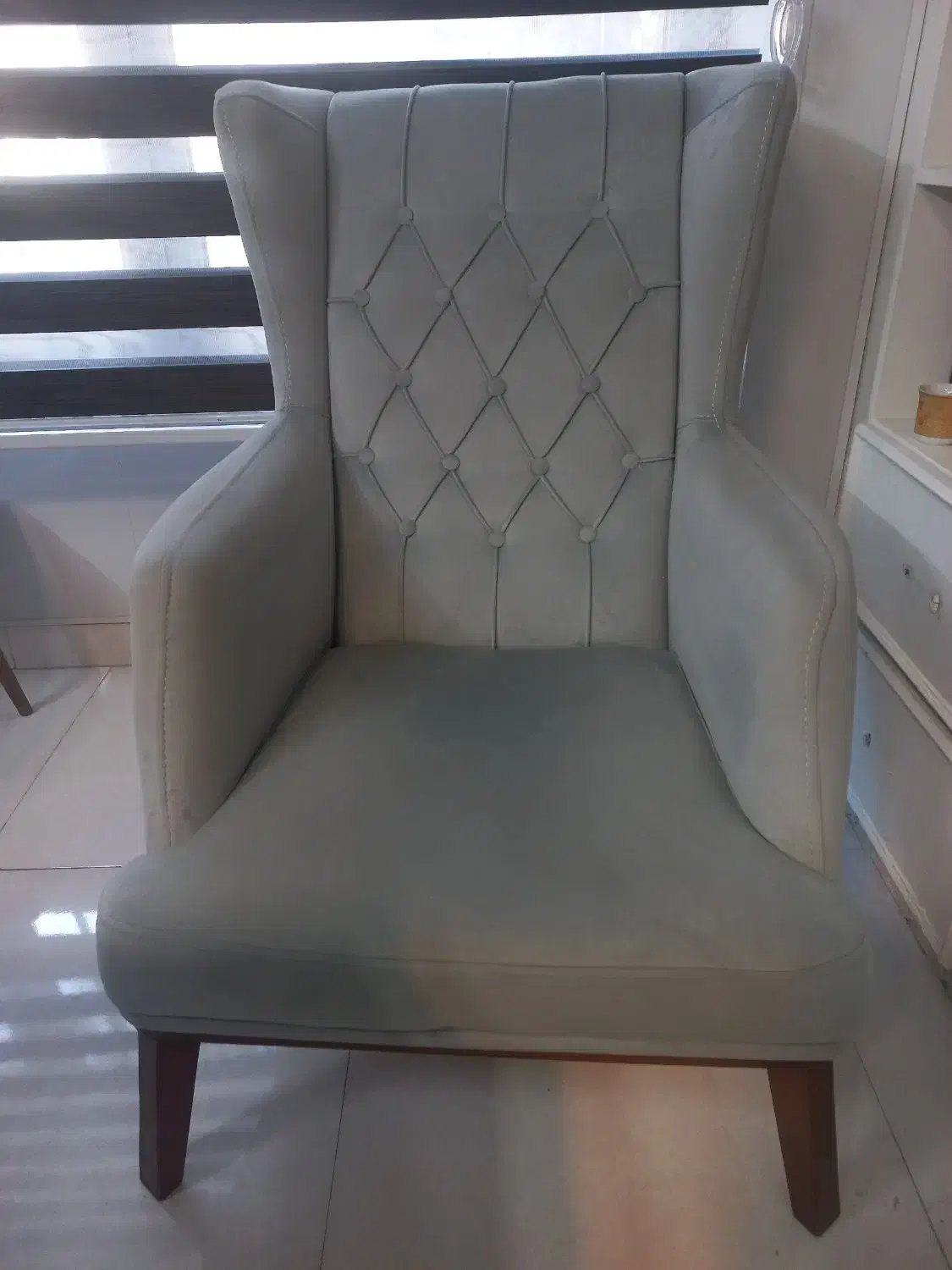 مبل نیم ست سالم و خوب|مبلمان خانگی و میز عسلی|مشهد, احمدآباد|دیوار