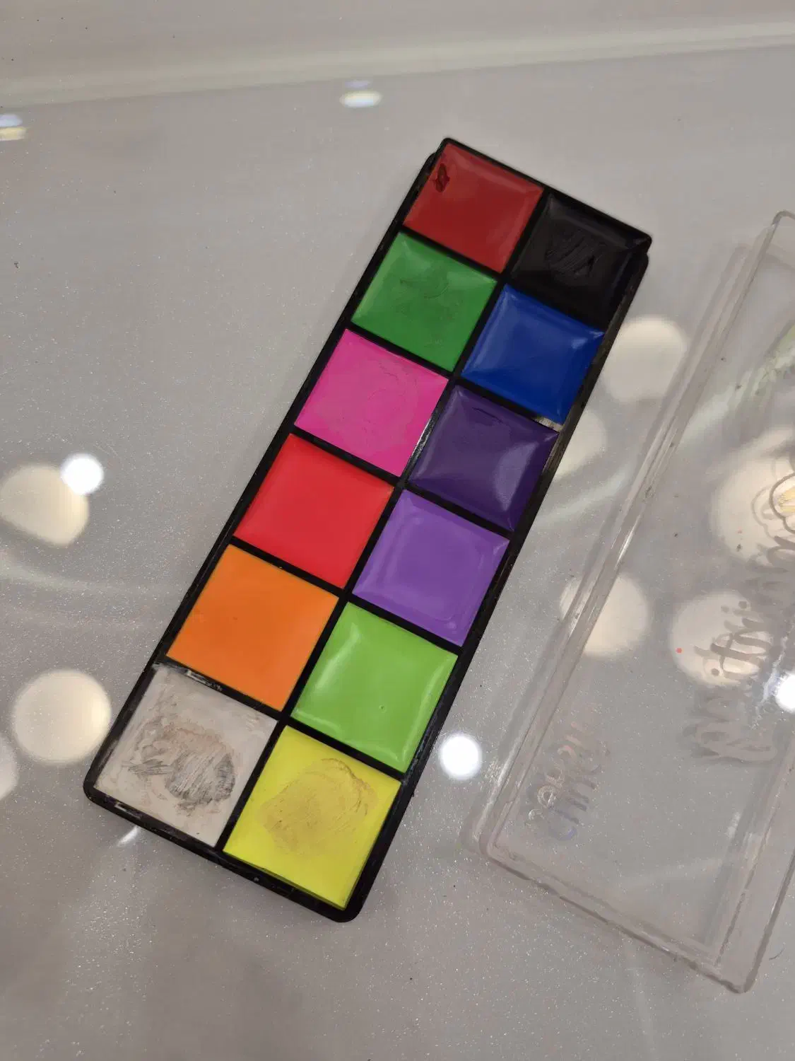 لوازم میکاپ|آرایشی، بهداشتی، درمانی|ری, شهادت|دیوار