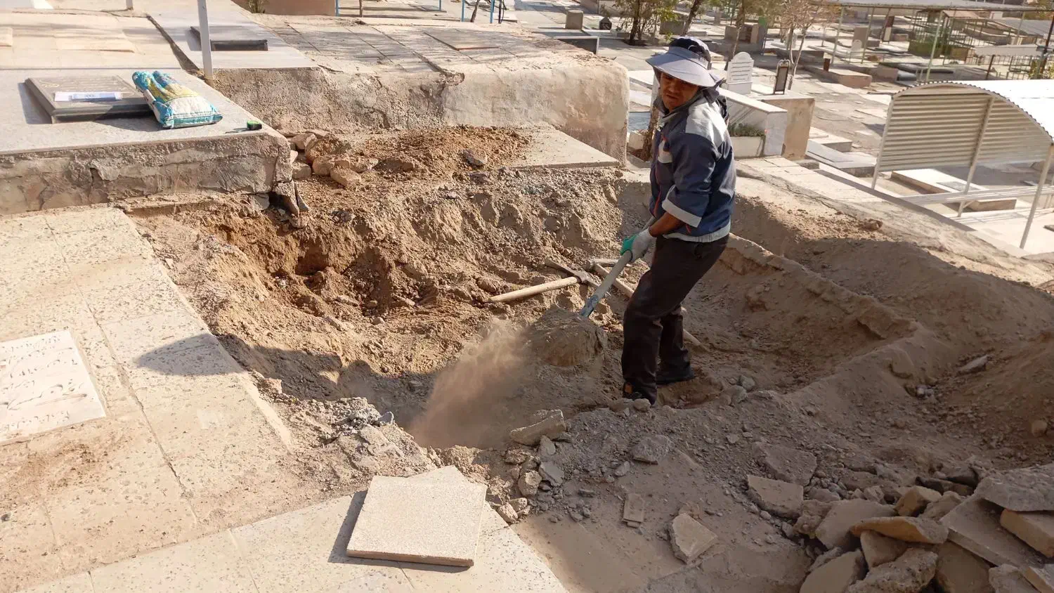 ۵نفر نیرو کار برای کار بنایی جا به جایی مصالح|استخدام معماری، عمران و ساختمانی|بیرجند, |دیوار