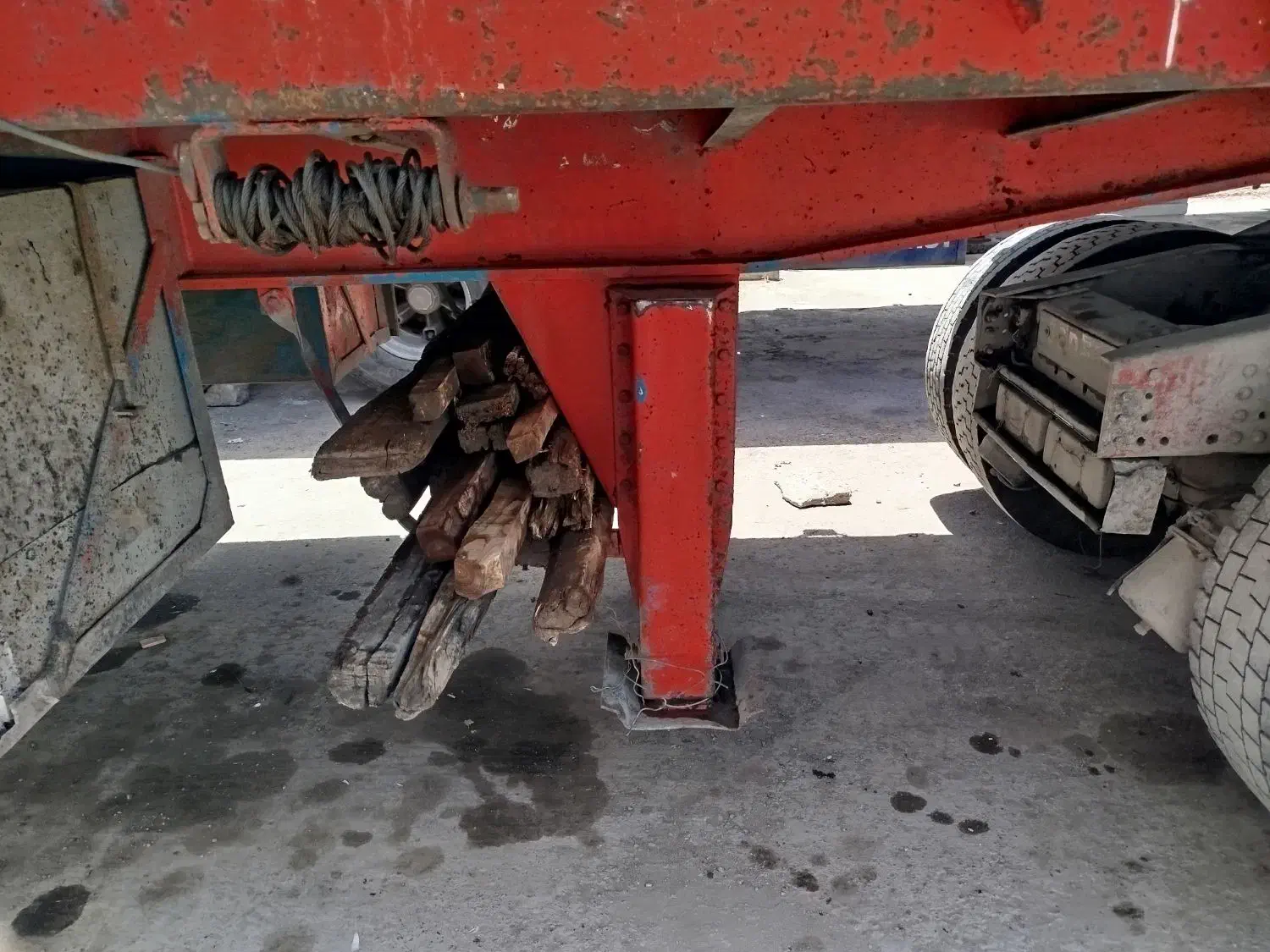 کفی|خودرو سنگین|مشهد, رباط طرق|دیوار