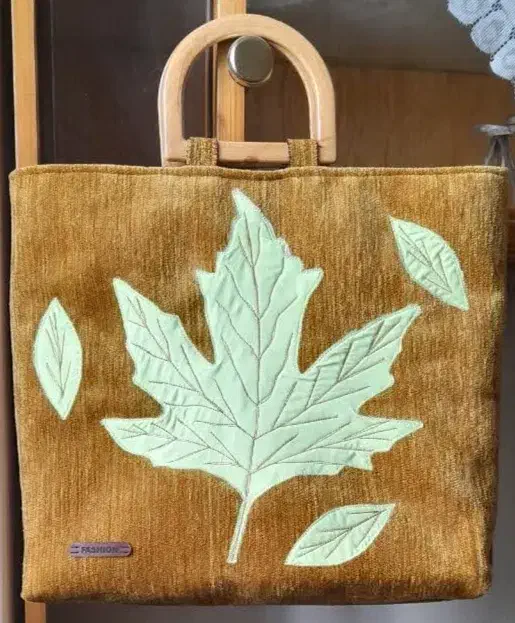 دوخت انواع کیف های چرمی و پارچه ای|کیف، کفش، کمربند|بابل, |دیوار