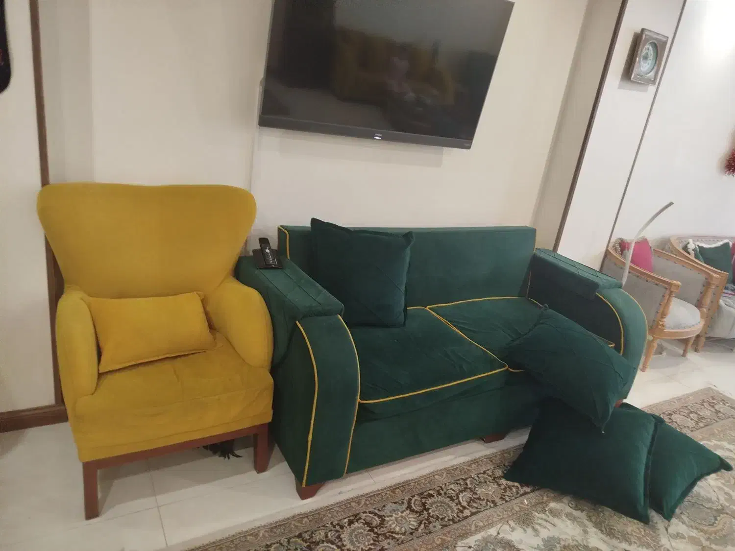 مبلمان 10 نفره راحتی با عسلی کمجا|مبلمان خانگی و میز عسلی|تهران, نارمک جنوبی|دیوار